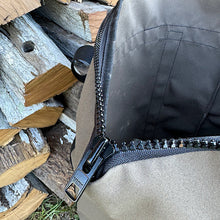 Load image into Gallery viewer, YKK zip closure on heavy duty firewood bag.