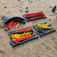 Load image into Gallery viewer, Set of 4 canvas bags for pegs on beach