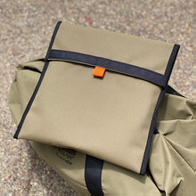 Load image into Gallery viewer, Closed bag with pizza stone inside