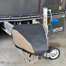 Load image into Gallery viewer, protective cover for trailer hitch do35